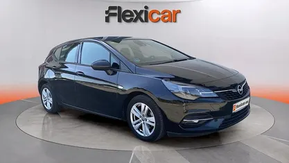 Usado Opel Astra GS Line 105 CV (77 kW) 2020 Berlina
