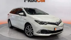 Usado 2017 Toyota Auris Hybrid Active Familiar | 14.290 € (Precio justo)