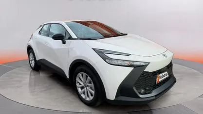 Usado Toyota C-HR Active 140 CV (102 kW) 2024 SUV