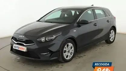 Usado Kia Ceed 120 CV (88 kW) 2023 Gris Utilitario