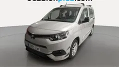 Gris plata Usado 2022 Toyota Proace Verso Active Familiar | 18.991 € (Precio justo)