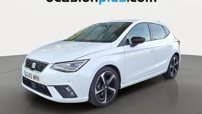 Usado Seat Ibiza FR 150 CV (110 kW) 2024 Blanco Utilitario