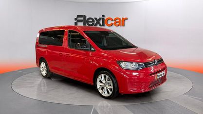 Usado VW Caddy 102 CV (75 kW) 2024 Rojo Monovolumen