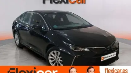 Usado Toyota Corolla Active 125 CV (91 kW) 2023 Negro Berlina