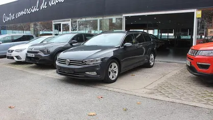 Usado VW Passat R-line 192 CV (141 kW) 2020 Gris Familiar