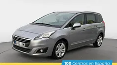 Gris Usado 2015 Peugeot 5008 Style Monovolumen | 10.750 € (Precio justo)