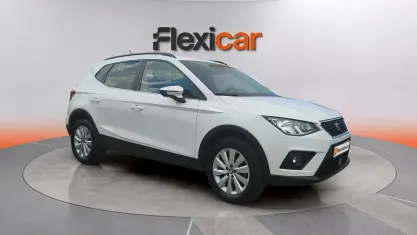 Usado Seat Arona Ecomotive 95 CV (69 kW) 2017 Blanco SUV