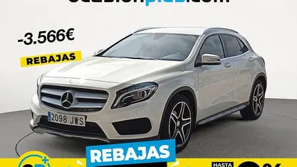 Blanco Usado 2017 Mercedes GLA200 AMG line SUV | 19.723 € (Precio justo)