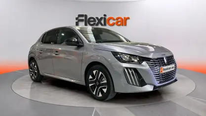 Usado Peugeot e-208 Allure 100 kW (136 CV) 2024 Gris Utilitario
