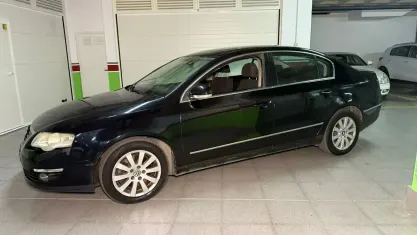 Usado VW Passat Advance 140 CV (102 kW) 2007 Negro Berlina