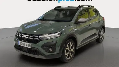 Verde Usado 2023 Dacia Sandero Expression Utilitario | 14.991 € (Precio justo)