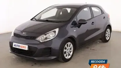 Usado Kia Rio 85 CV (62 kW) 2016 Gris Utilitario