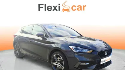 Usado Seat Leon FR 204 CV (150 kW) 2021 Blanco Berlina