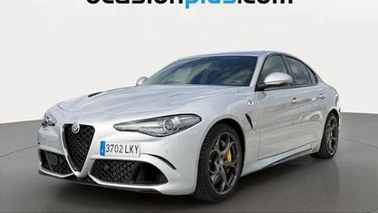 Usado Alfa Romeo Giulia Quadrifoglio 510 CV (375 kW) 2020 Gris plata Berlina