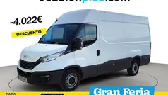Blanco Usado 2023 Iveco Daily Berlina | 28.190 € (Precio justo)