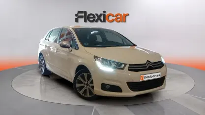 Usado Citroën C4 Feel 99 CV (72 kW) 2016 Blanco Berlina