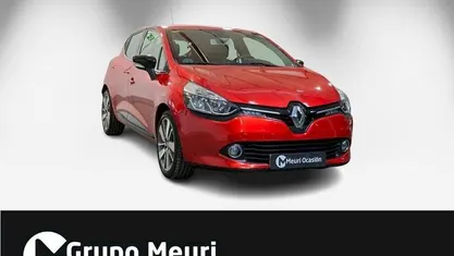 Usado Renault Clio IV 95 CV (69 kW) 2015 Rojo Berlina