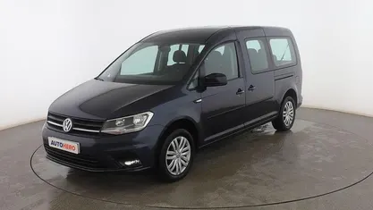 Usado VW Caddy Maxi Trendline 102 CV (75 kW) 2019 Azul Monovolumen