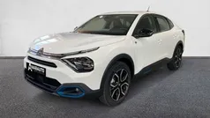 Blanco Usado 2023 Citroën e-C4 Feel Berlina | 21.890 € (Super precio)