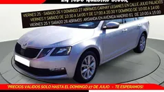 Gris Usado 2018 Skoda Octavia Ambition Familiar | 14.390 € (Precio justo)