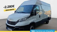 Blanco Usado 2022 Iveco Daily Berlina | 25.090 € (Precio justo)