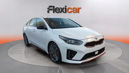 Usado Kia ProCeed GT 204 CV (150 kW) 2021 Blanco Familiar