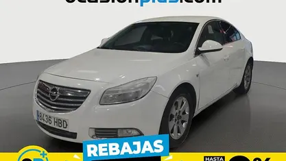 Blanco Usado 2010 Opel Insignia Edition Berlina | 7200 € (Buen precio)