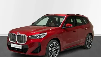 Nuevo BMW iX1 Luxury Line 150 kW (204 CV) 2026 Rojo SUV