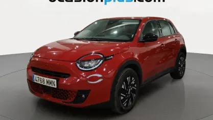 Usado Fiat 600 Red 114 kW (156 CV) 2023 Rojo SUV