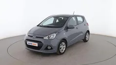 Gris Usado 2015 Hyundai i10 Basis Utilitario | 7299 € (Precio justo)