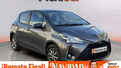 Gris Usado 2017 Toyota Yaris Active Utilitario | 10.490 € (Precio justo)