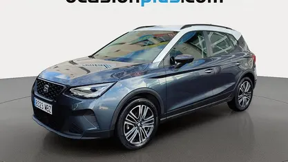Gris Usado 2022 Seat Arona Style SUV | 14.455 € (Buen precio)