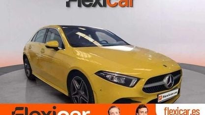 Usado Mercedes A180 116 CV (85 kW) 2021 Amarillo Utilitario