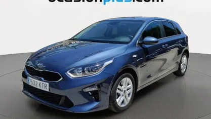Usado Kia Ceed 120 CV (88 kW) 2019 Azul Utilitario