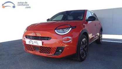 Usado Fiat 600E La Prima 114 kW (156 CV) 2024 Naranja