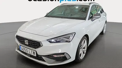 Blanco Usado 2021 Seat Leon FR Monovolumen | 20.446 € (Precio justo)