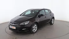 Marrón Usado 2015 Opel Astra Selective Utilitario | 10.399 € (Precio justo)