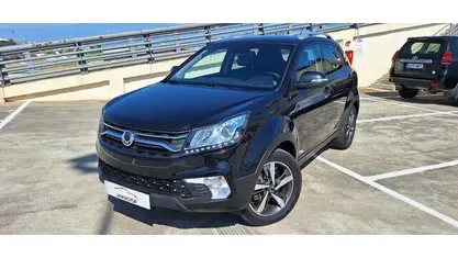 Negro Usado 2017 Ssangyong (KGM) Korando Limited SUV | 14.900 € (Precio justo)