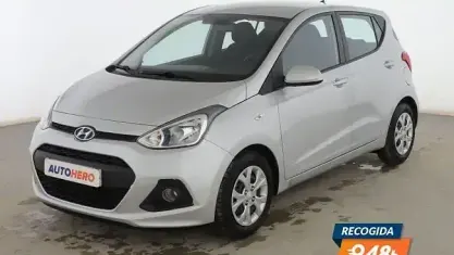 Usado Hyundai i10 67 CV (49 kW) 2015 Gris Utilitario