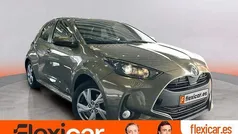 Usado 2024 Toyota Yaris Hybrid Active Berlina | 20.490 € (Precio justo)