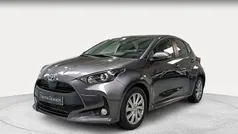 Usado 2024 Toyota Yaris Hybrid Active Berlina | 21.900 € (Precio justo)