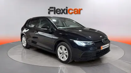 Usado VW Golf VII Advance 150 CV (110 kW) 2020 Negro Berlina