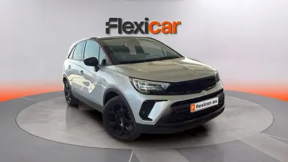 Usado Opel Crossland 110 CV (80 kW) 2023 Rojo SUV