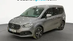 Gris Usado 2023 Mercedes 180 Berlina | 24.410 € (Precio justo)