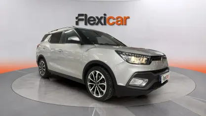 Usado SsangYong XLV Limited 116 CV (85 kW) 2017 Gris SUV