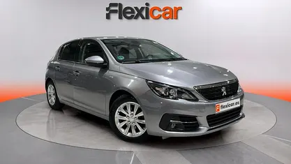 Usado Peugeot 308 Style 131 CV (96 kW) 2020 Gris Utilitario