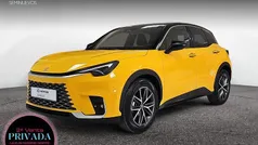 Amarillo Usado 2025 Lexus LBX SUV | 36.490 € (Precio justo)