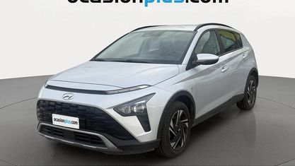 Usado Hyundai Bayon 101 HP (74 kW) 2022 Cinzento SUV