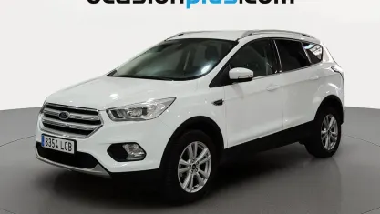 Usado Ford Kuga Trend+ 120 CV (88 kW) 2019 Blanco SUV