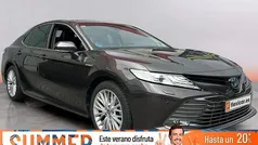 Marrón Usado 2021 Toyota Camry Luxury Berlina | 30.980 € (Precio justo)